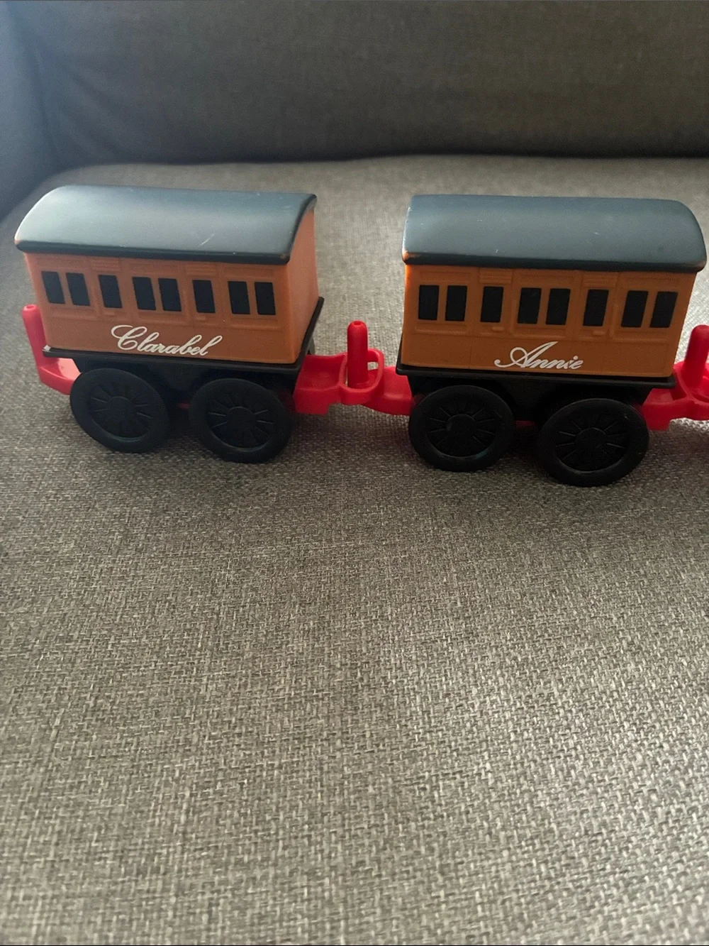 Thomas & Friends Vintage Thomas Engine with Clarabel & Annie - Kids Train Toys
